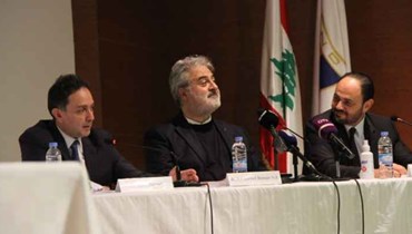 "الثورة المؤسساتية في لبنان" في الجمهور: إصلاح آليات الحكم عبر اللامركزية.