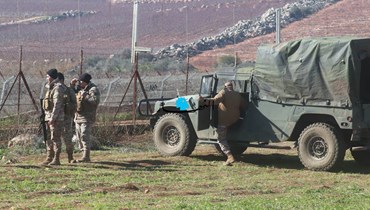 عناصر من الجيش عند الحدود الجنوبية (أحمد منتش).