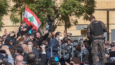 الرئيس سعد الحريري بين المناصرين في وسط بيروت (أرشيف "النهار").