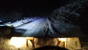 الثلوج تقطع الطرق في المرتفعات الشمالية.