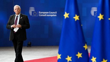 بوريل يصل لحضور قمة في برلمان الاتحاد الأوروبي في بروكسيل (9 شباط 2023، ا ف ب). 