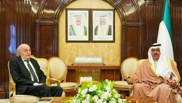 رئيس مجلس الوزراء الكويتي استقبل جنبلاط. 