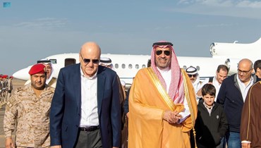 رئيس حكومة تصريف الأعمال نجيب ميقاتي لدى وصوله إلى السعودية لأداء مناسك العمرة.