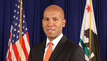 وكيل وزارة الخزانة الأميركية لشؤون مكافحة الإرهاب والاستخبارات المالية براين إ. نيلسون.