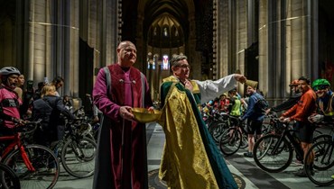 كنيسة في نيويورك تمنح راكبي الدراجات الهوائية "بركة" تحميهم من الحوادث.