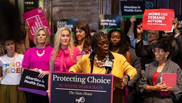 مؤتمؤ صحافيّ للمدافعين عن حقوق الإجهاض في ولاية كارولينا الجنوبية (أ ف ب).