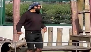 لقطة من مقطع فيديو متداول على تُظهر المهاجم عبد المسيح ح.