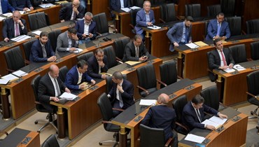 لقطة من الجلسة التشريعية أمس، ويبدو نواب "تكتل لبنان القوي" الذين وفروا النصاب لانعقاد الجلسة (نبيل اسماعيل).
