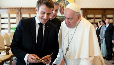 هل طالب الفاتيكان فرنسا بدعوة "طوائف" لبنان الى الحوار؟