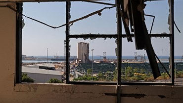 مرفأ بيروت بعد انفجار 4 آب 2020. 