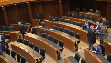 القاعة العامة لمجلس النواب فارغة أمس بعد تعذر انعقاد الجلسة التشريعية. (نبيل اسماعيل)
