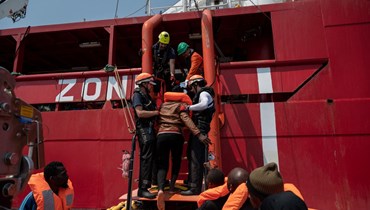 صورة نشرتها "إس أو إس ميديتيرانيه" لانقاذ مهاجرين في المياه الدولية قبالة ليبيا (24 آب 2023- اكس). 