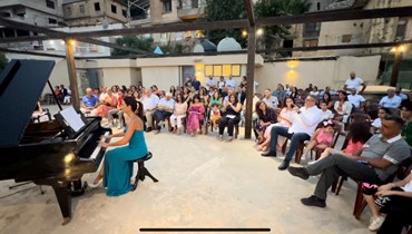  العازفة جلنار مجدلاني حجار في أمسية أقيمت في مركز زكي ناصيف الثقافي.