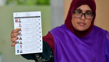 فرز للأصوات في ماليه خلال الانتخابات الرئاسية في جزر المالديف (9 ايلول 2023، أ ف ب).