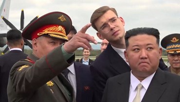 وزير الدفاع الروسي يستقبل كيم جونغ-أون في فلاديفوستوك (أ ف ب). 