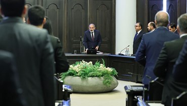 باشينيان خلال اجتماع مجلس الوزراء (14 ايلول 2023- أ ف ب). 