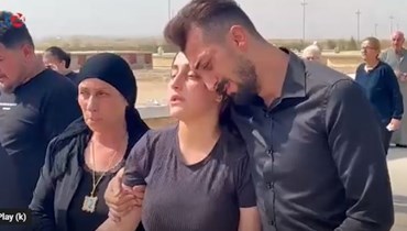 لقطة من فيديو نشره موقع كوردستان24، ويظهر عروس الجمدانية خلال دفن والدها. 