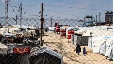 مخيمات عشوائية للنازحين السوريين في لبنان.