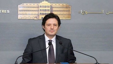 وزير الإعلام في حكومة تصريف الاعمال زياد المكاري.