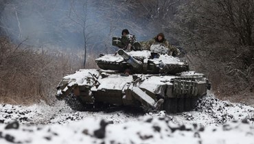 دبابة أوكرانية (أ ف ب).