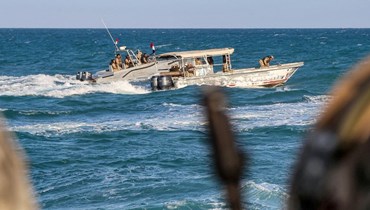 زورق للقوات الحوثية في البحر الأحمر (أ ف ب).