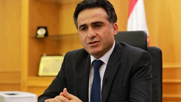 وزير الأشغال العامة والنقل علي حمية