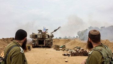 إطلاق المدفعية الإسرائيلية بالقرب من الحدود مع قطاع غزة (5 ك1 2023، أ ف ب).