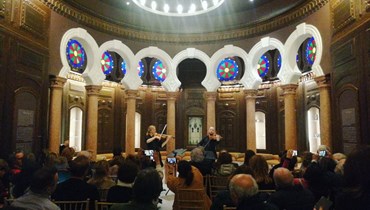 عازف الفيولا ريبال ملاعب وعازفة الكمان تانيا سونج في متحف نقولا سرسق- القاعة العربيّة.