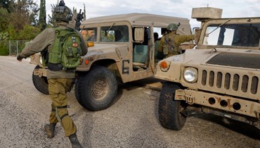 قوات إسرائيلية في الجليل الأعلى على الحدود مع لبنان (أ ف ب).