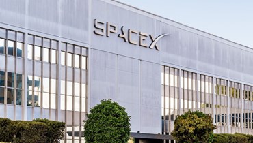 "SpaceX"