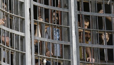 قرار نقل السجناء من أمن الدولة إلى الأمن الداخلي
سلط الضوء على تجاوزات وإجراءات "كل مين إيدو الو"