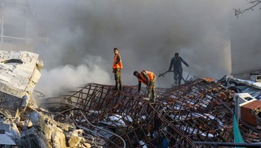 تدمير القنصلية الإيرانية في دمشق بضربة إسرائيلية (أ ف ب).