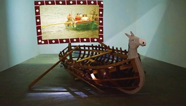 منيرة الصلح، رقصة من حكايتها (2023)، قارب خشبي وسارية.