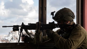 جندي إسرائيلي في غزة (أ ف ب).