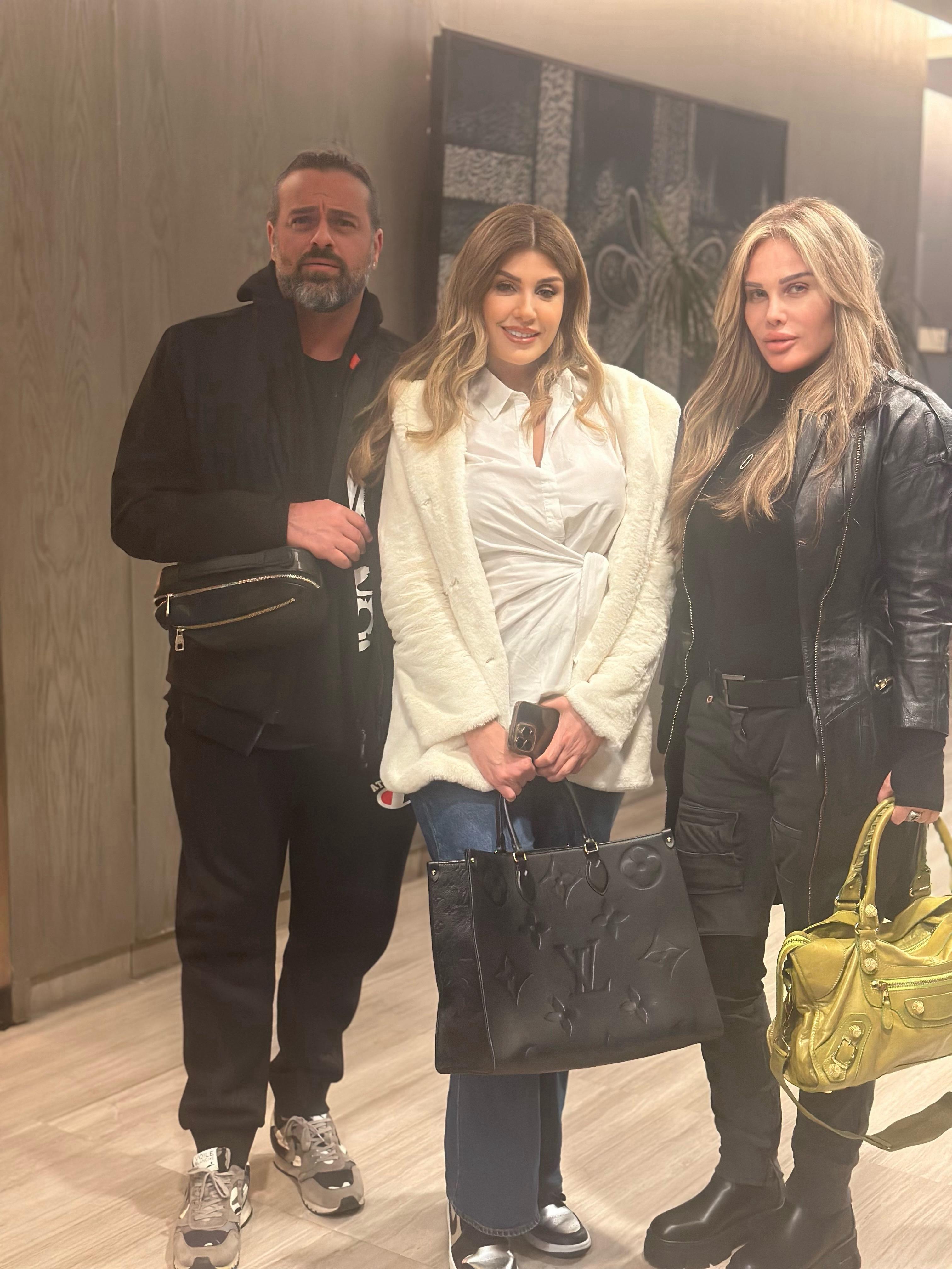 نجوم عرب وعالميين يصلون الرياض للمشاركة في حفل Joy Awards (صور وفيديو)