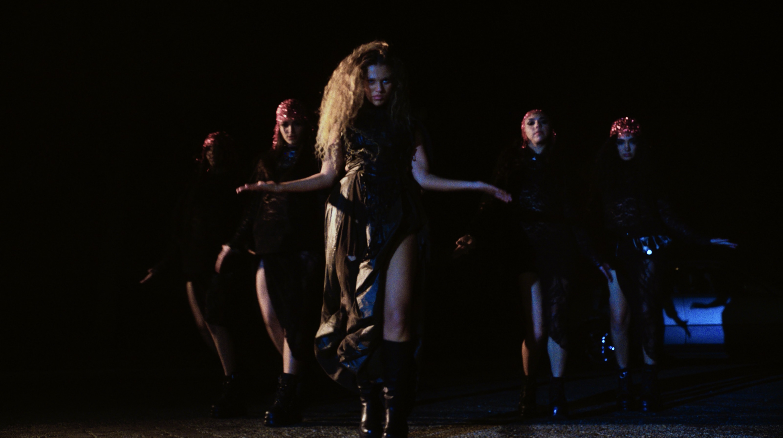 إليانا تطلق الشام ... رسالة حب وارتباط عميق بالجذور المشرقية (فيديو)