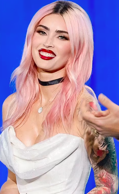 الجمهور يشبه ميغان فوكس بدمية فيلم الرعب Bride of Chucky 