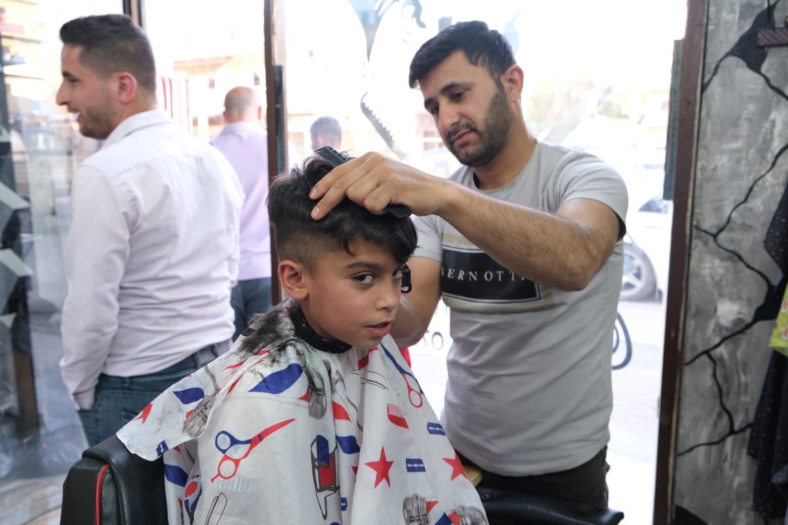 حلاقة العيد المجانية لأولاد وبنات العيرونية