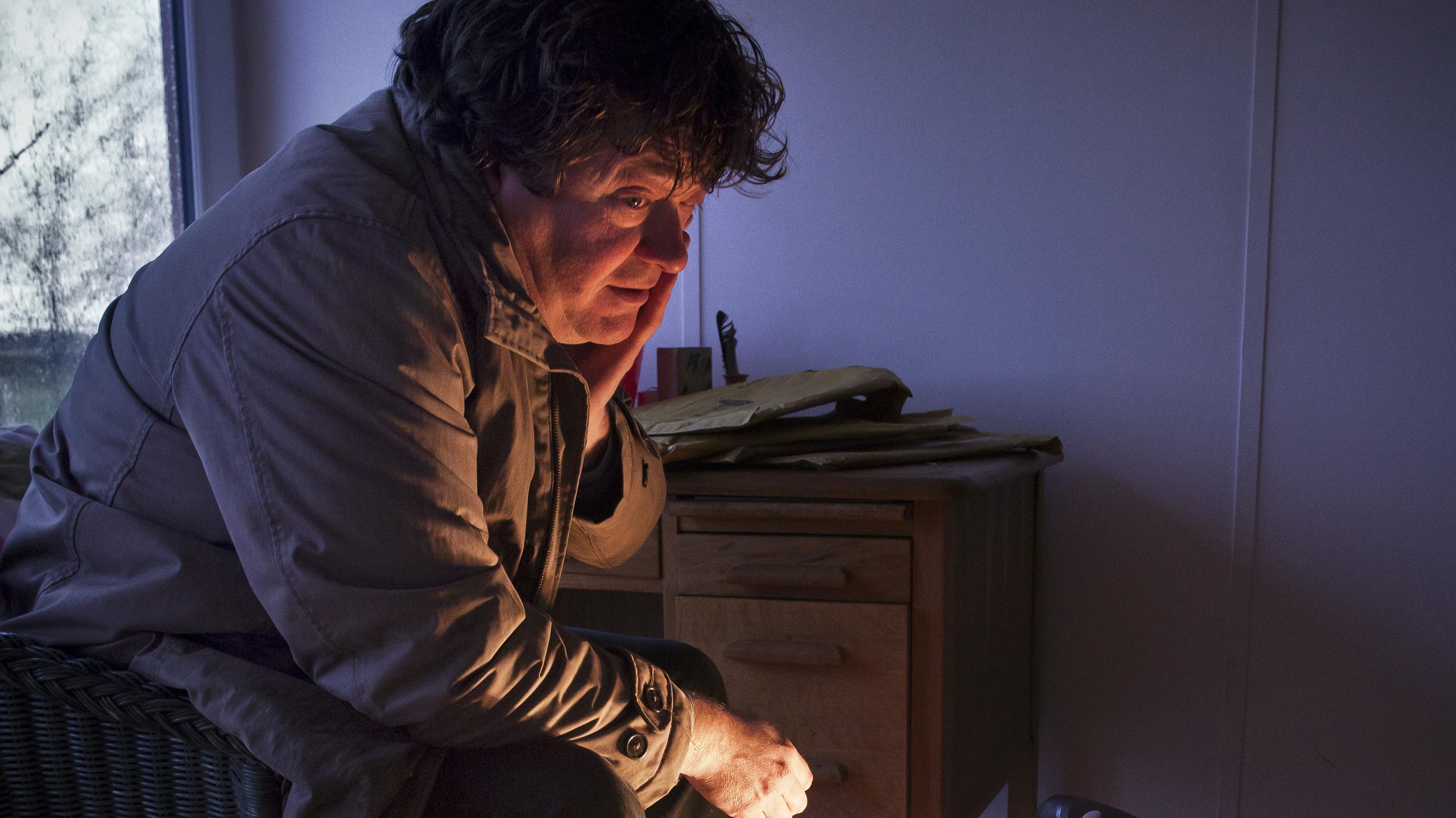 جون بيرنسايد... إيليوت الصغير الذي كسر الطوق ورحل