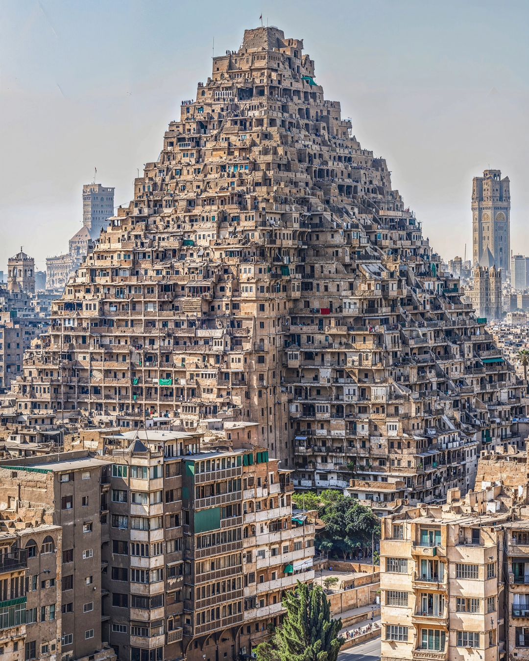 جمالية مدن مصر في لوحات المصري - الأميركي حسن رجب... الفن الرقمي يوصل الأحاسيس أيضا 