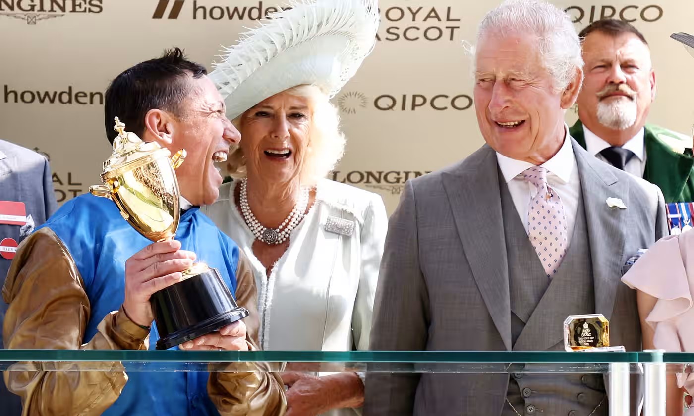 مواقف وضعت أفراد العائلة المالكة في اختبار أمام التزامهم بالبروتوكول (صور)