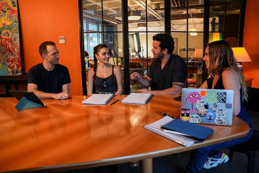 باريش أردوتش وهاندا أرتشيل يحضران لفيلم حب آخر (صور)