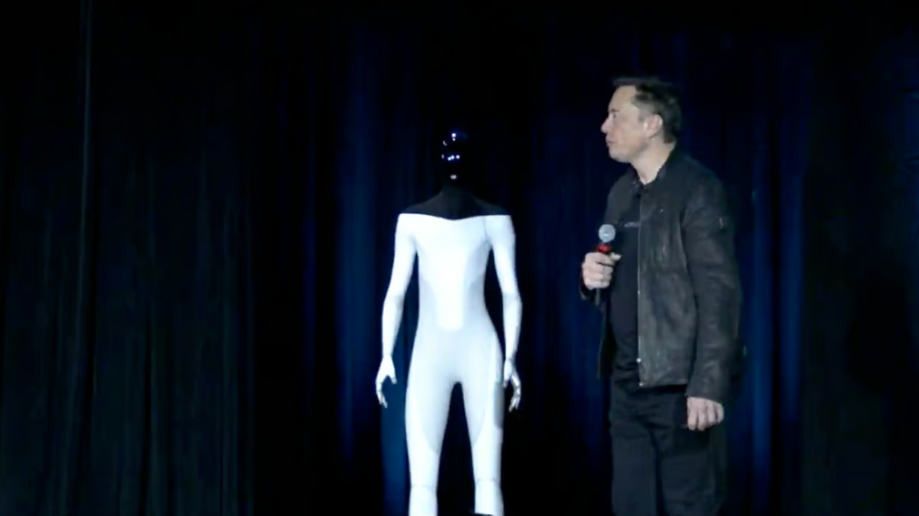 إيلون ماسك: لكل إنسان روبوت... هنيئا للبشرية