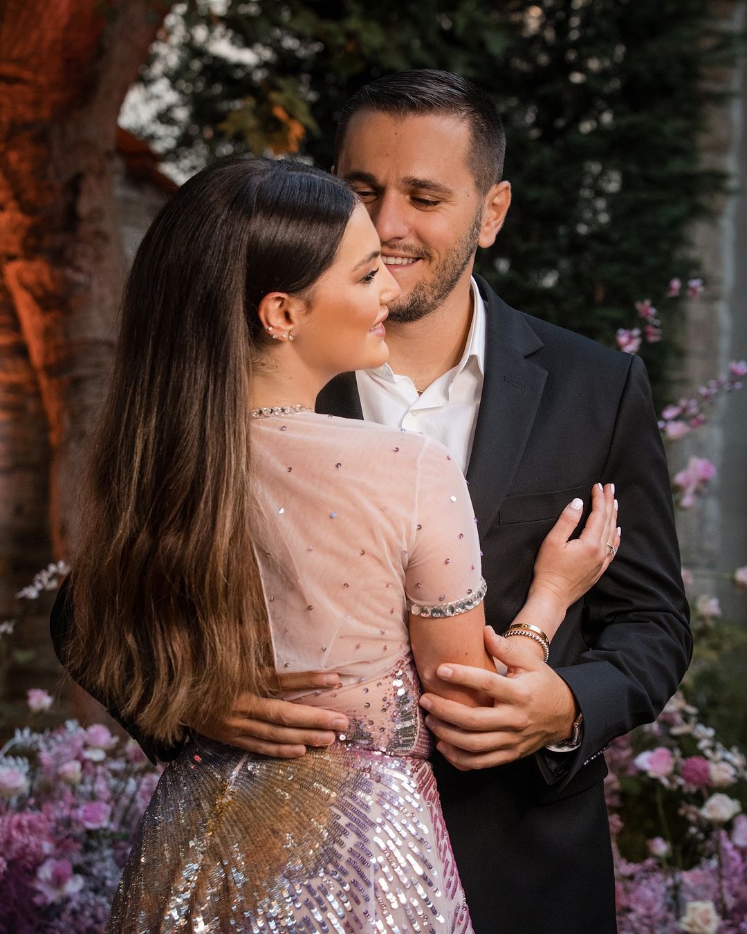 دانا الحلاني تحتفل بخطبتها: معا دائما وأبدا (صور)