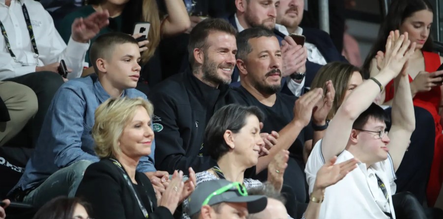 كتاب House of Beckham يكشف تفاصيل انتقام ديفيد بيكهام من الأمير هاري وميغان ماركل