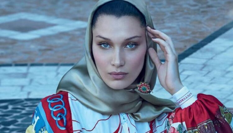 بيلا حديد تشعل قناديل ملك الجليل 