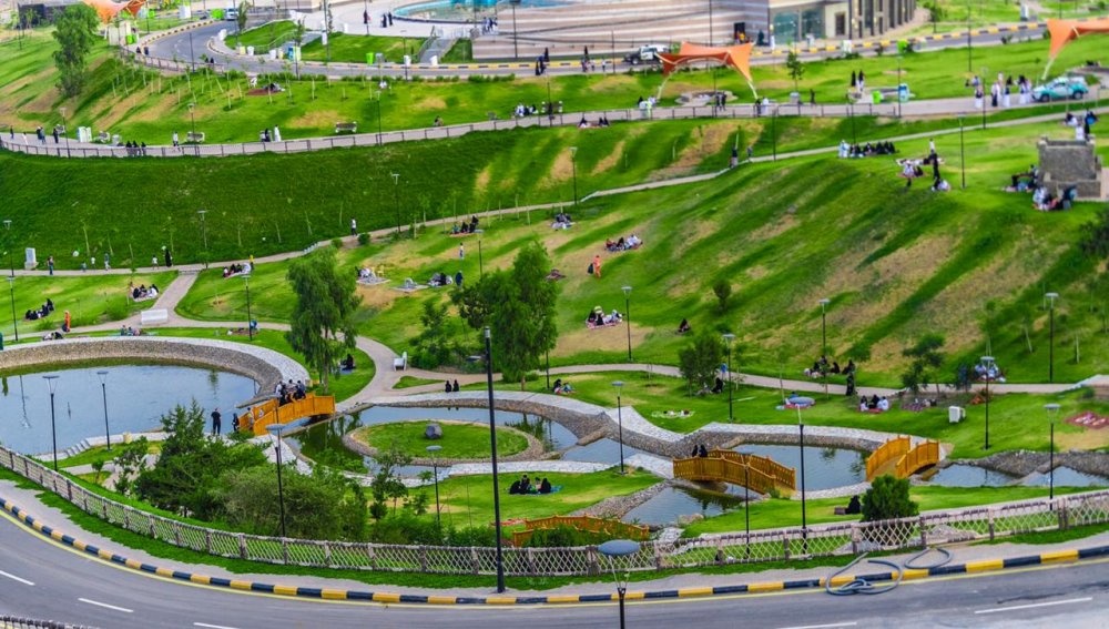 اكتشاف جمال الصيف في السعودية: من أبها إلى فرسان