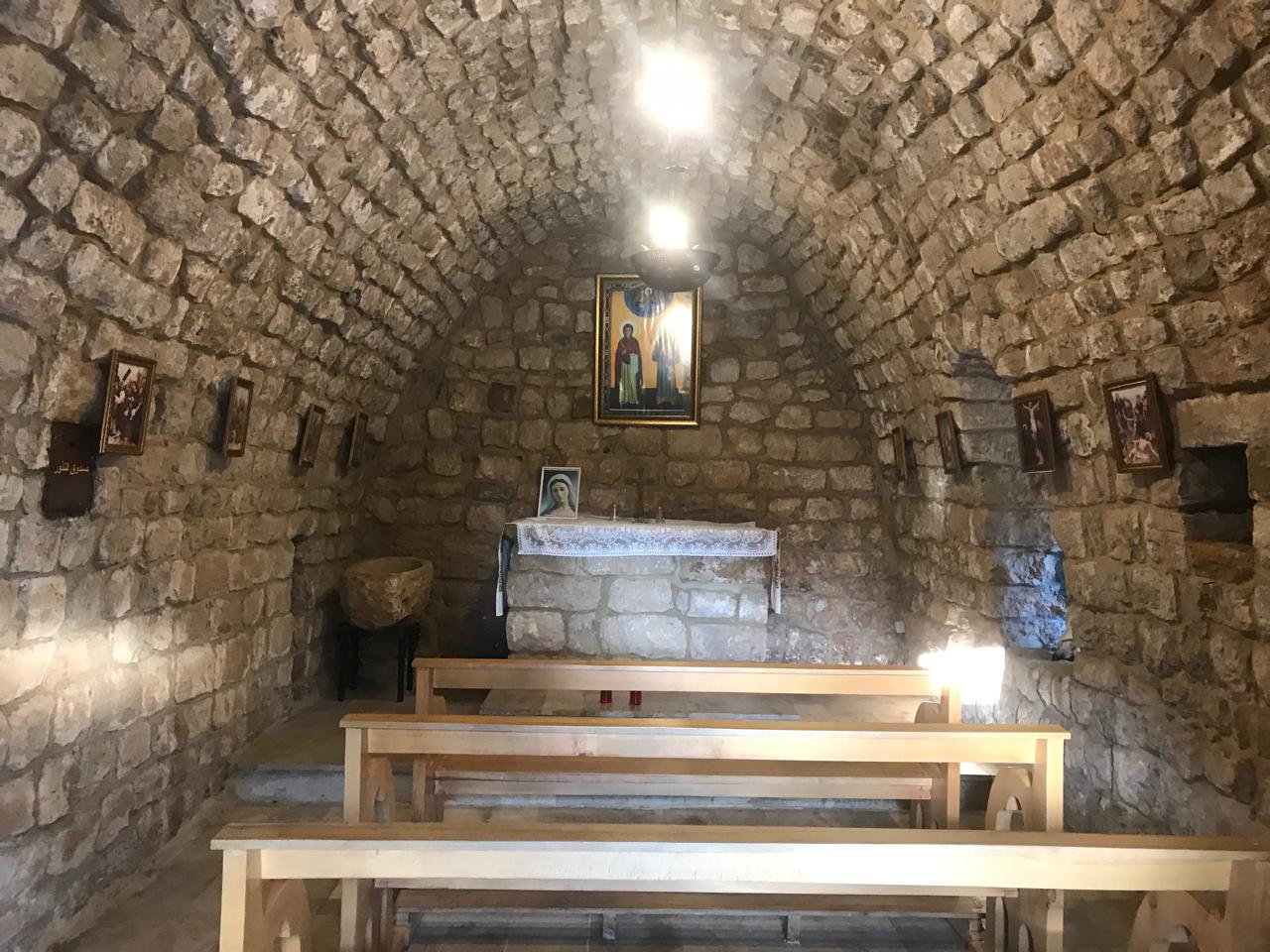 بالصور- الاستعدادات الإهدنية تسابق موعد تطويب الدويهي غدا... تمثال لمؤسسي الرهبانيات وقداسا شكر