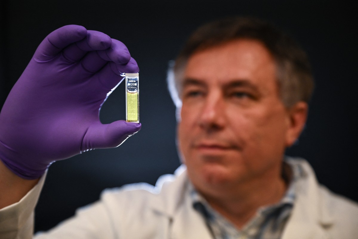 بريطانيا تواجه العسل المغشوش بتقنيات الليزر... الخطر لا يأتي من النحل 