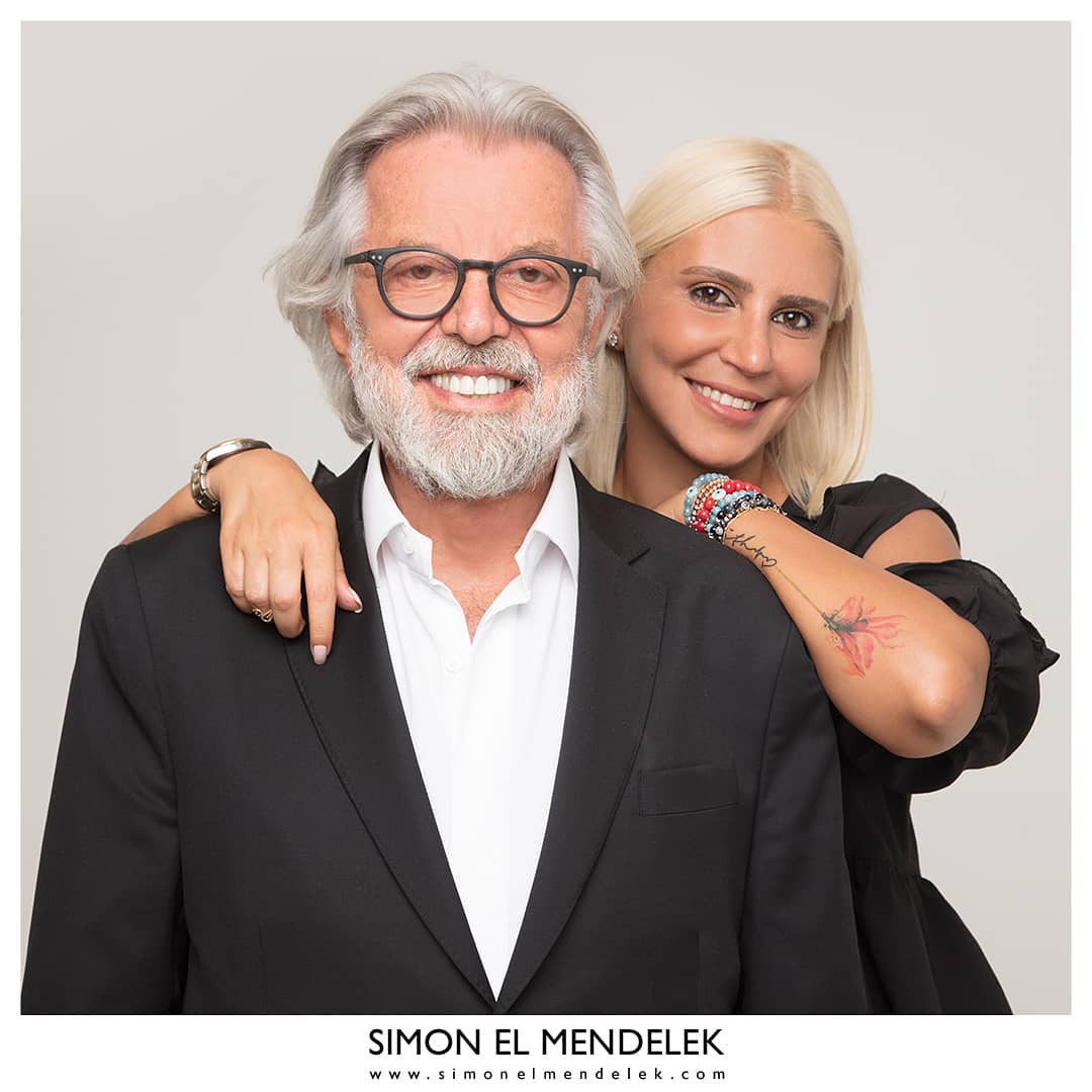 رحيل مصفف شعر المشاهير سيمون المندلق